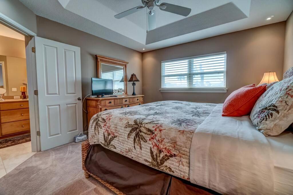 Bradenton Beach Resort Style Getaway-Walk to Beach Exterior foto