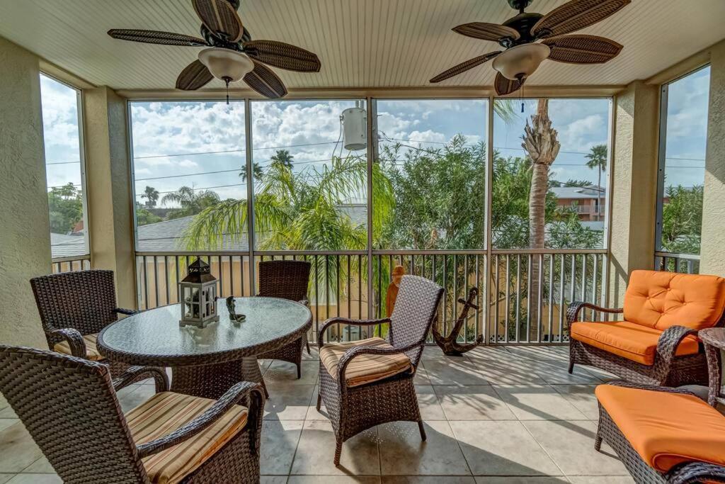Bradenton Beach Resort Style Getaway-Walk to Beach Exterior foto